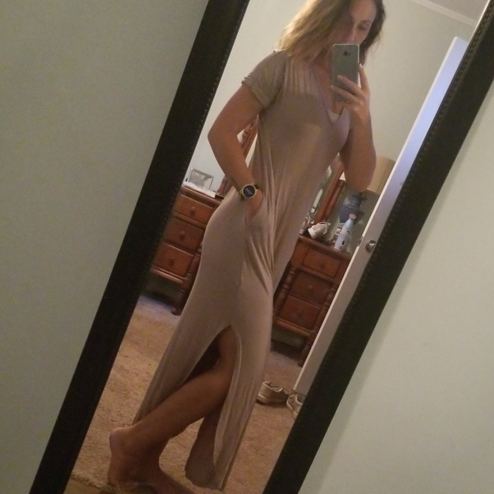 DOUBLE SLIT V NECK DRESS